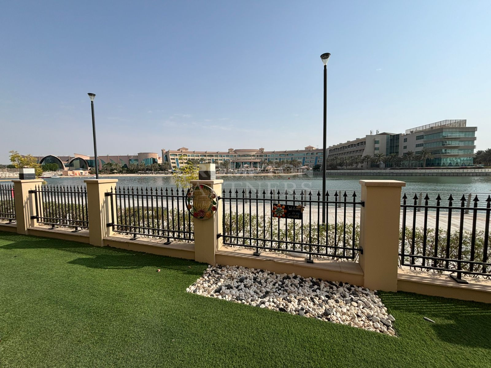 Move-in Ready | Water Front | With Private Pool - Photo 3