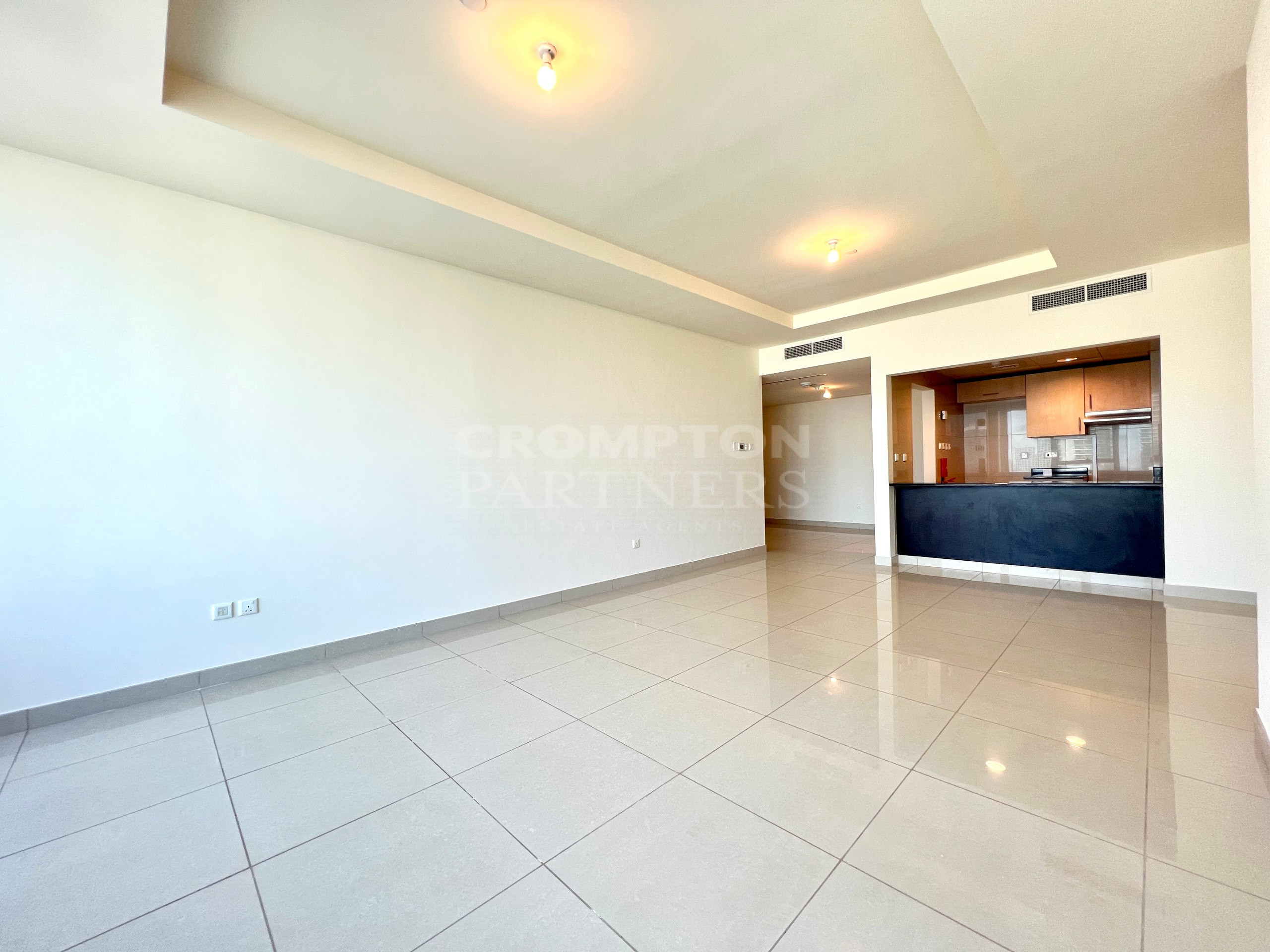 Spacious Unit | Prime Location | Best Amenities - Photo 2