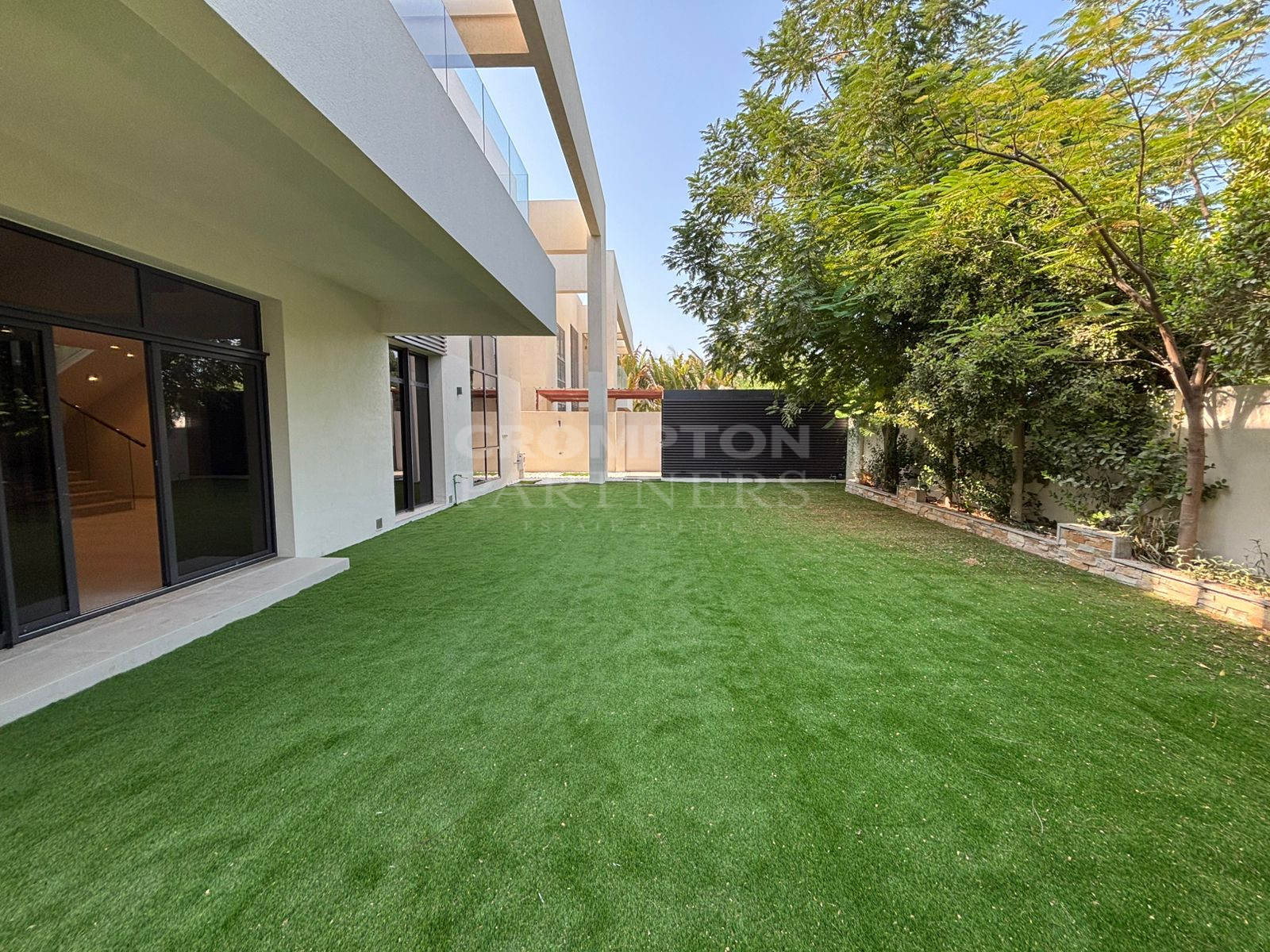 Vacant And Ready | Modern And Bright | Call Now - Photo 3