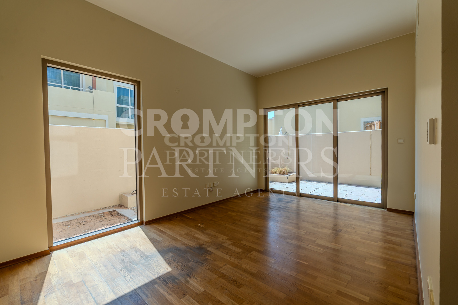 Spacious Unit | Rented | Great Investment - Photo 4