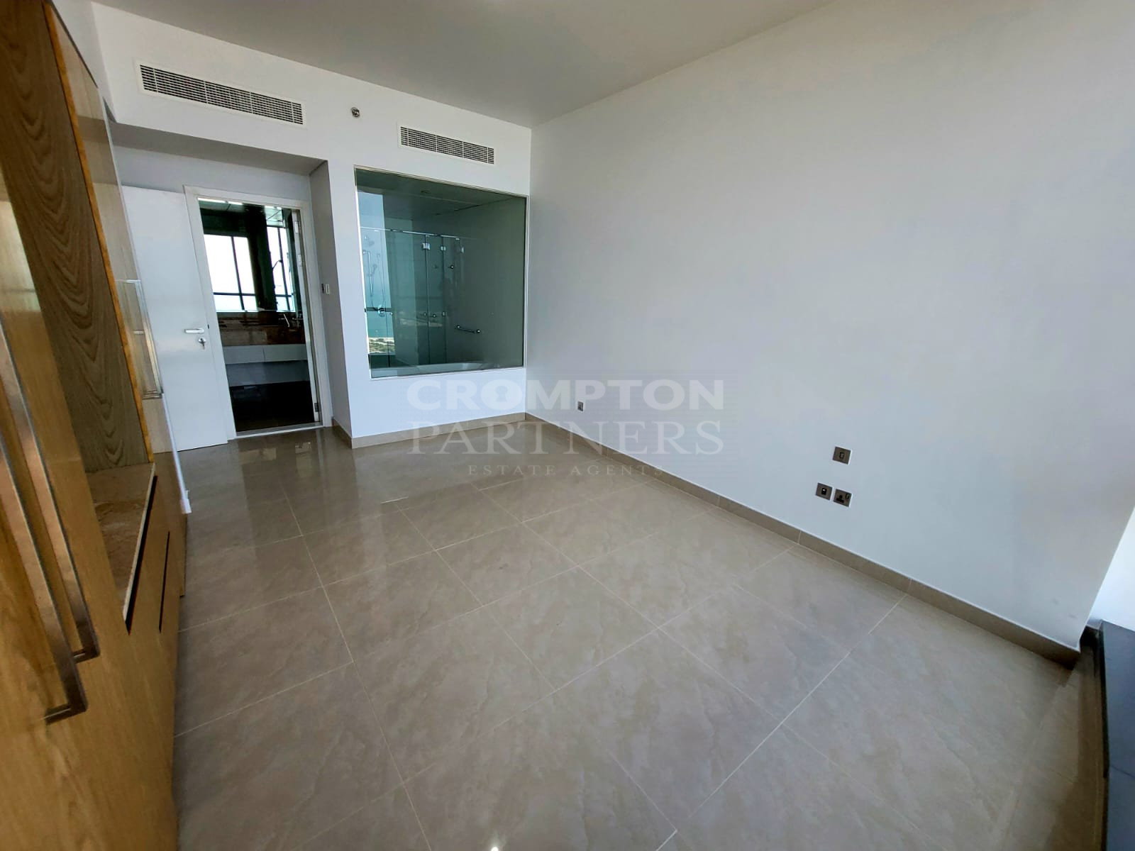 Emirates Palace Views |Spacious |Vacant And Ready - Photo 5