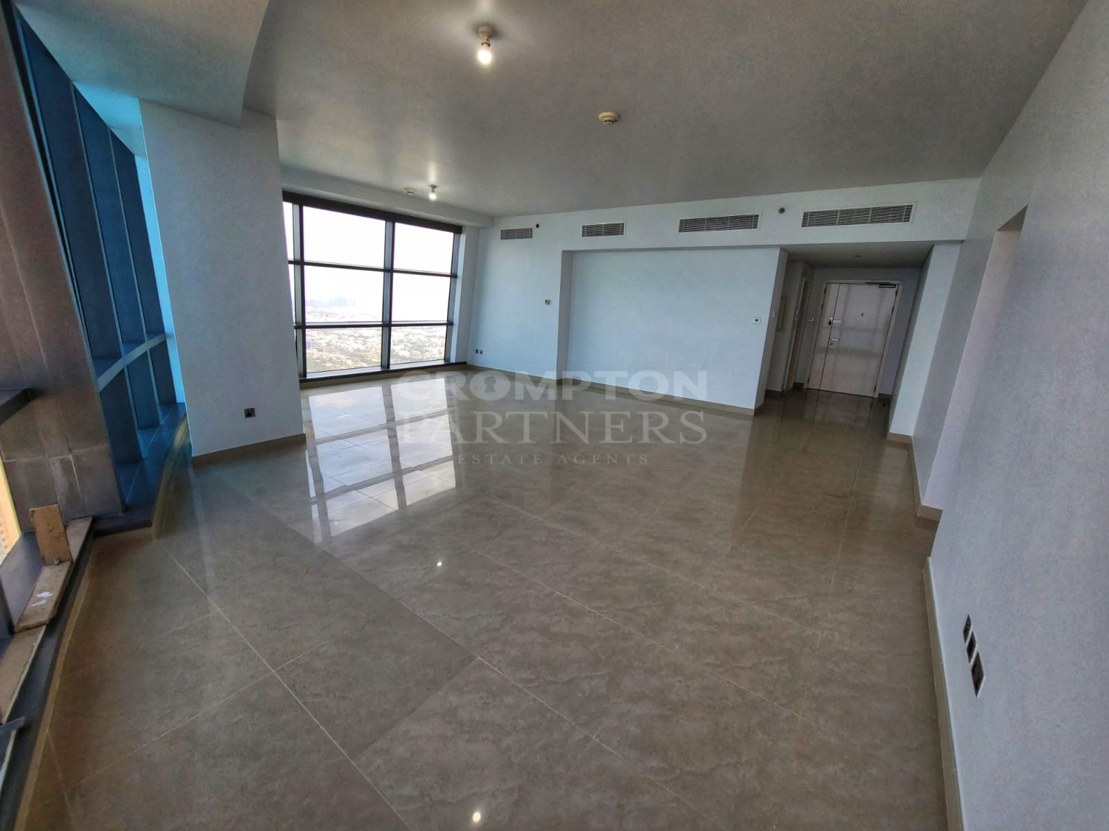 Emirates Palace Views |Spacious |Vacant And Ready - Photo 3