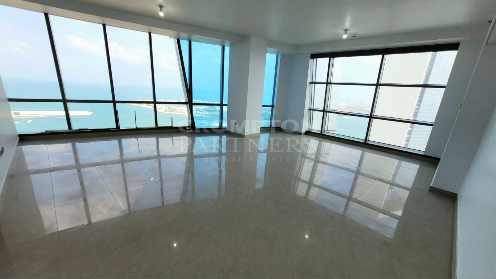 Emirates Palace Views |Spacious |Vacant And Ready - Photo 2