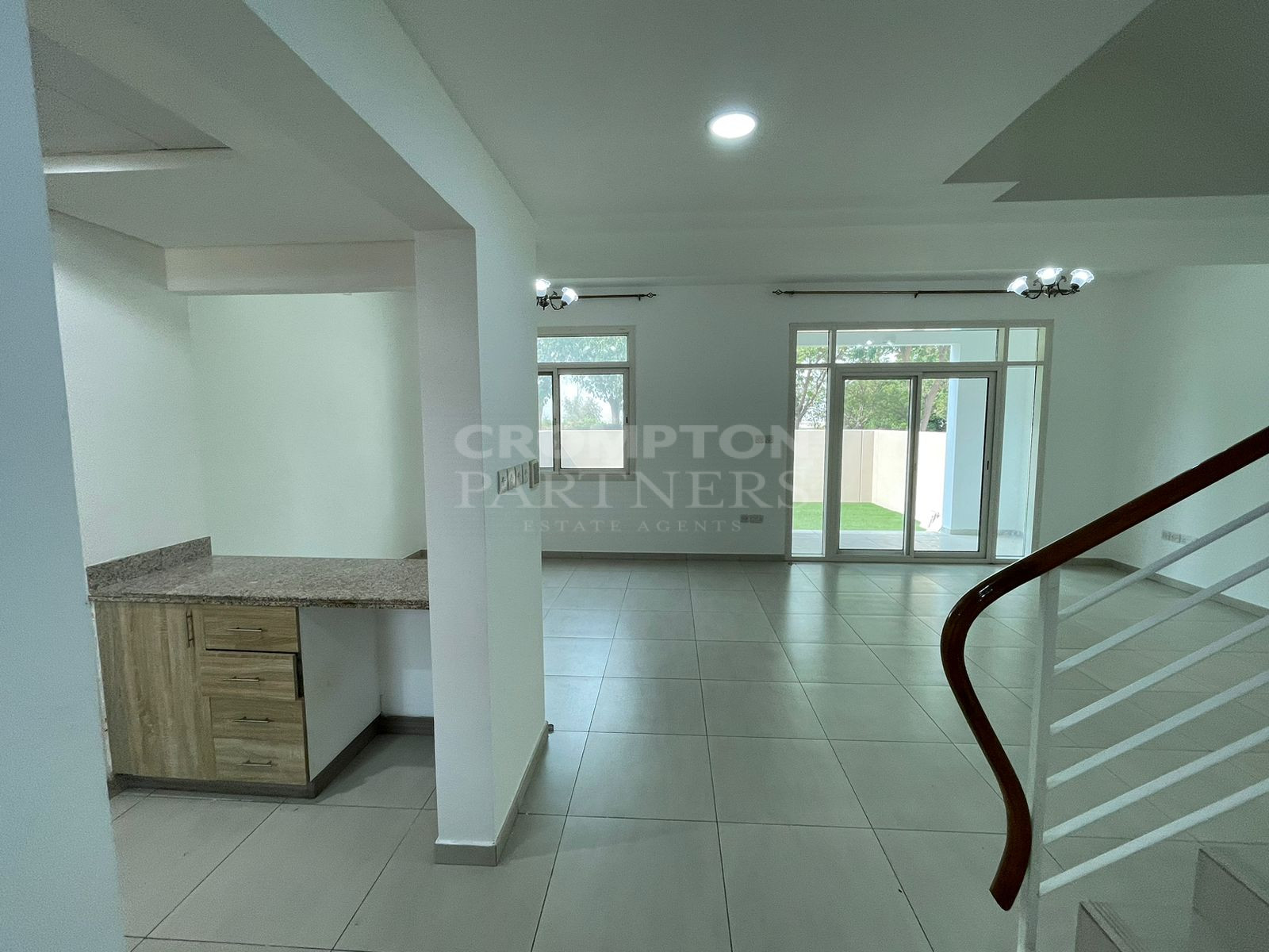 Single Row | Corner | Maids | Study | Vacant - Photo 4