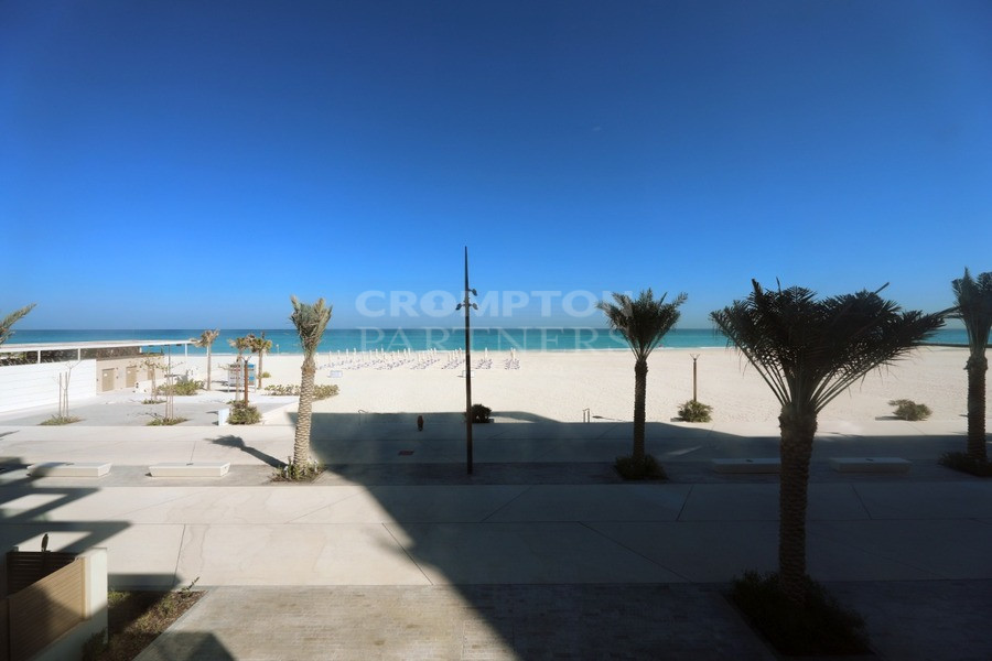 Beach House | Family Home | Luxury Lifestyle - Photo 2