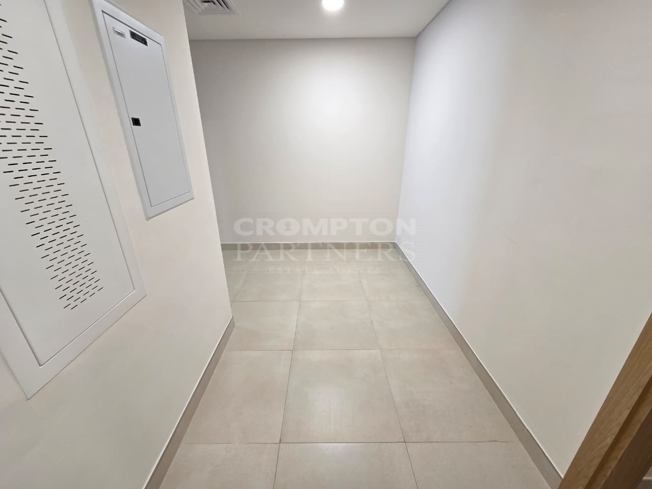 Brand New | Actual Photos | Luxurious Living - Photo 4