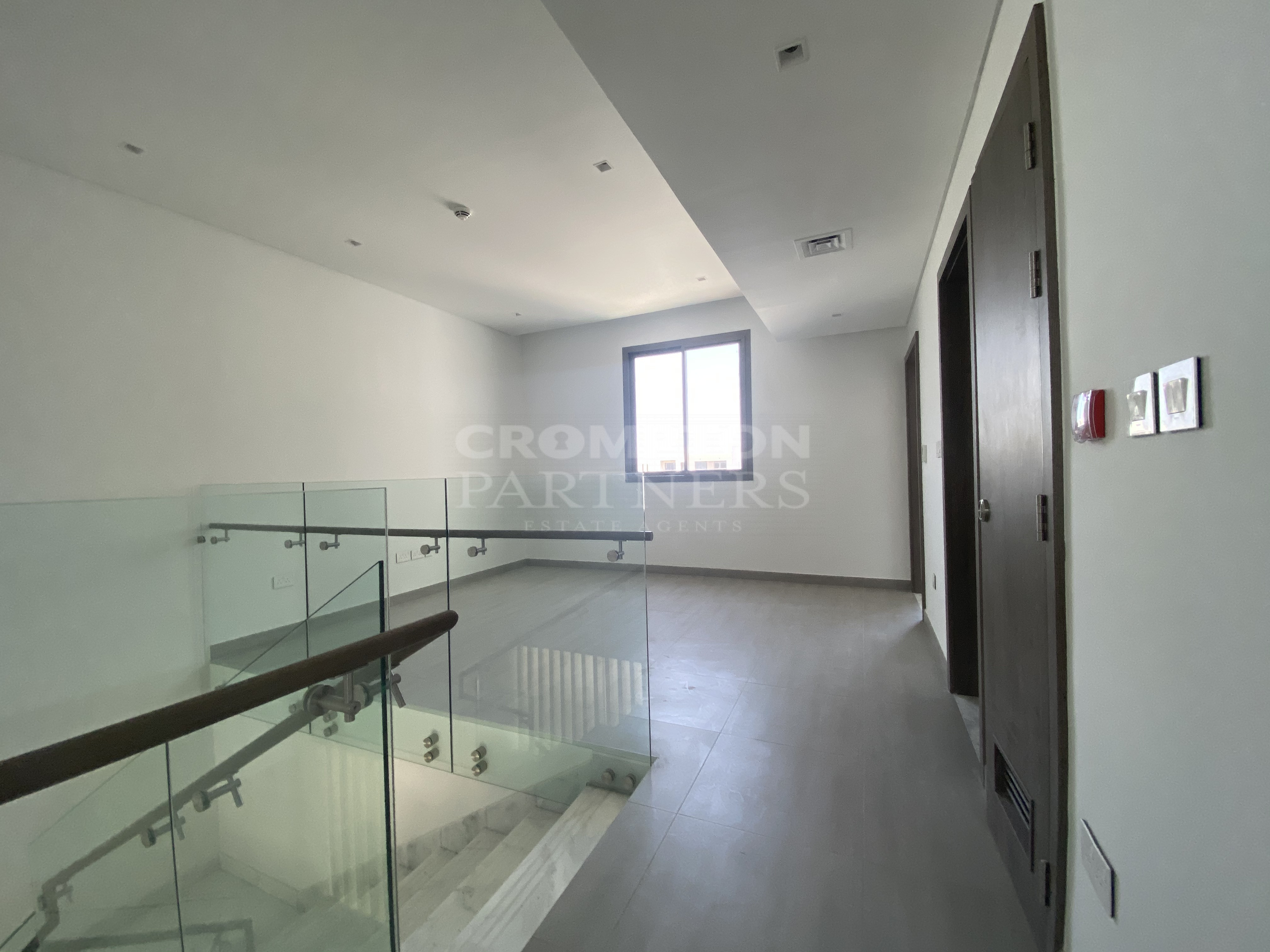 Lavish Living | Bright And Modern | Inquire Now - Photo 3