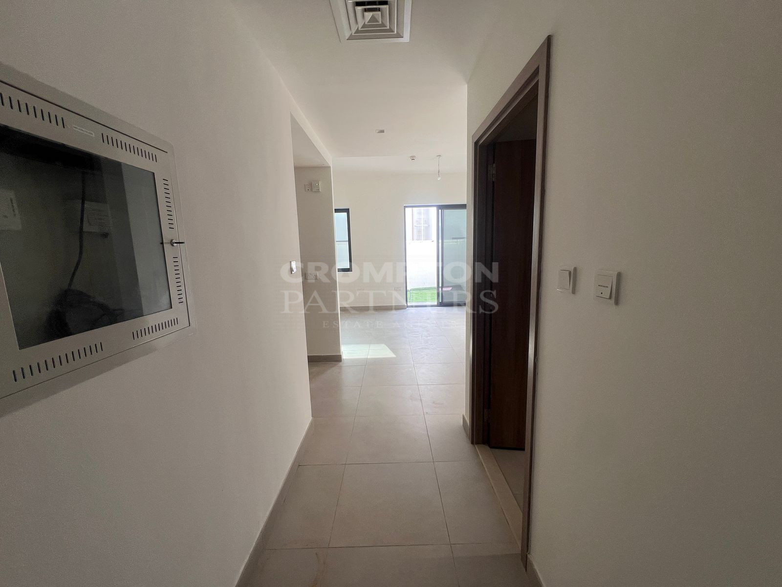 STUDIO | GROUND FLOOR | FULLY FURNISHED - Photo 5