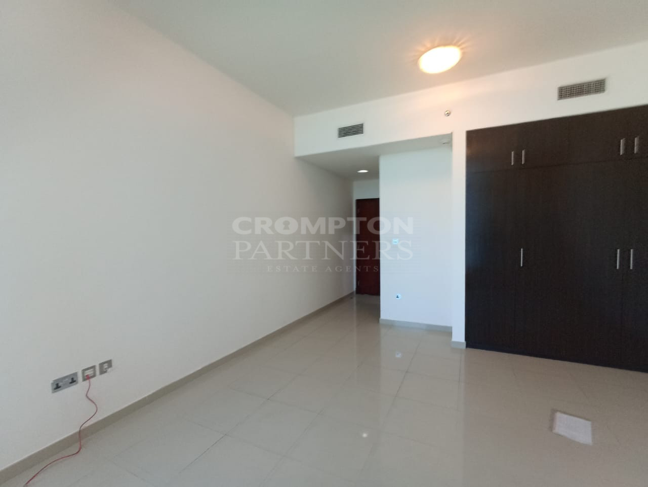 Spacious 2BR | Mangrove view | Modified Maid room - Photo 3