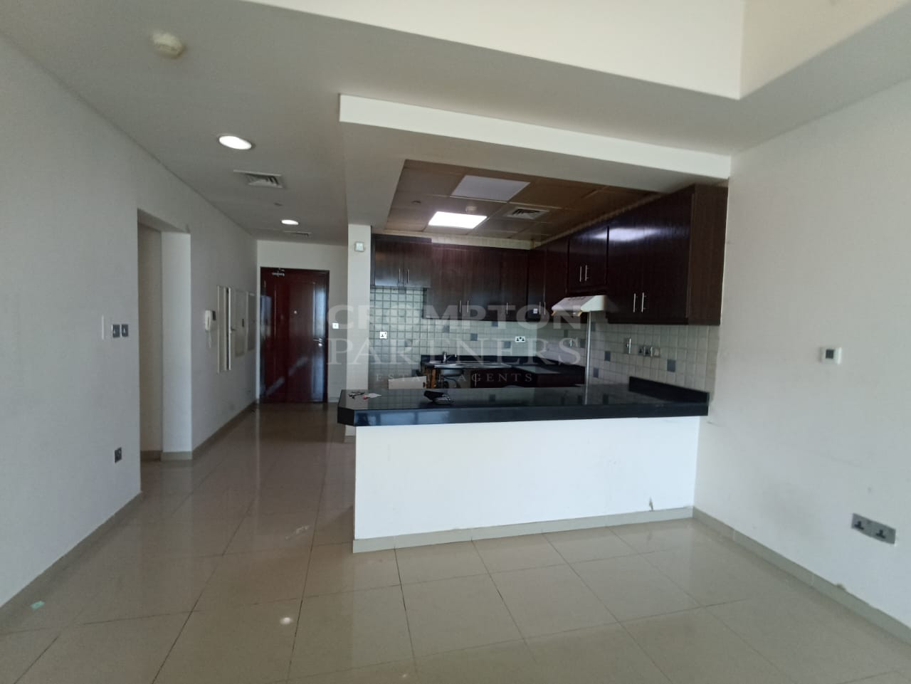 Spacious 2BR | Mangrove view | Modified Maid room - Photo 2