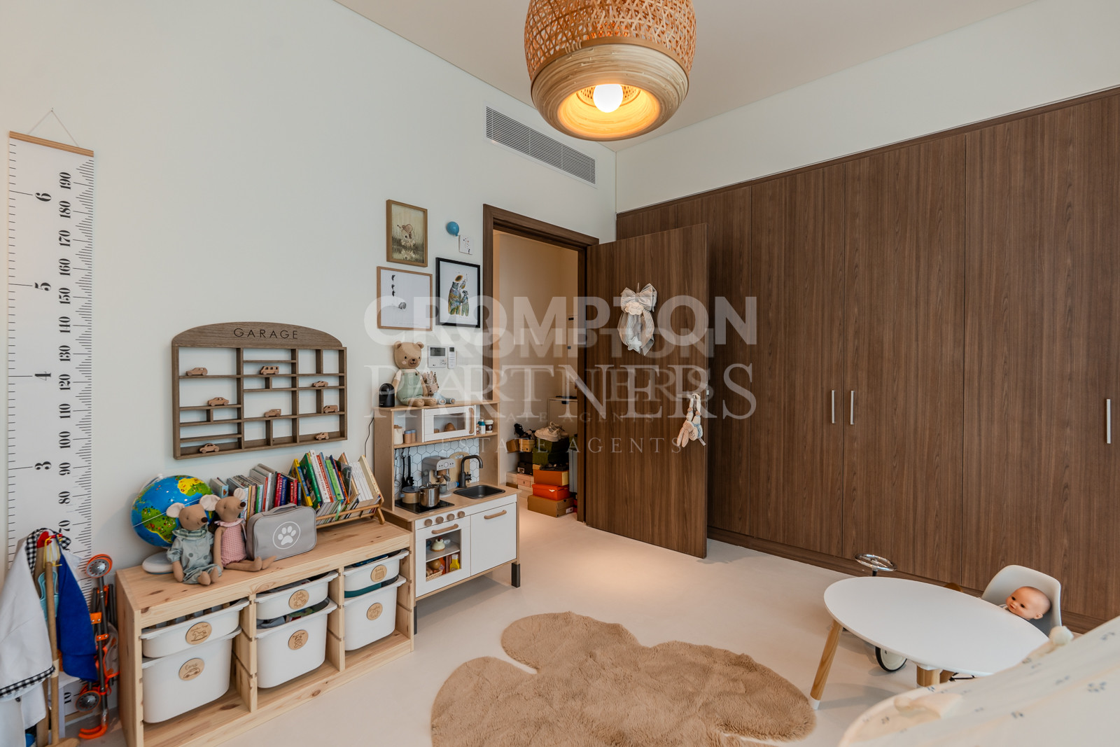 Beautifully Upgraded 2BR Townhouse | Single Row - Photo 3