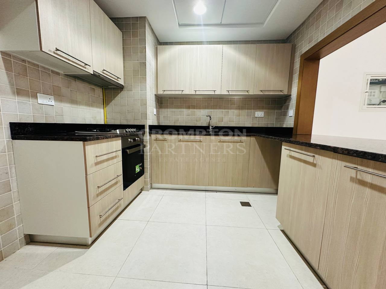 Best Amenities | Stylish 1BR Apt | Prime Location - Photo 3