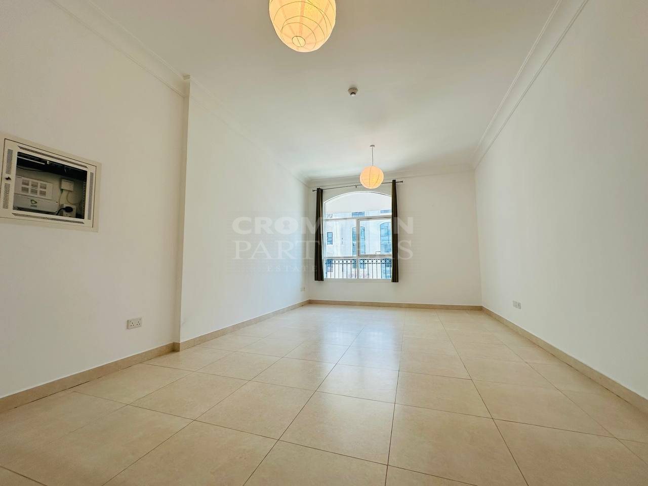 Best Amenities | Stylish 1BR Apt | Prime Location - Photo 2