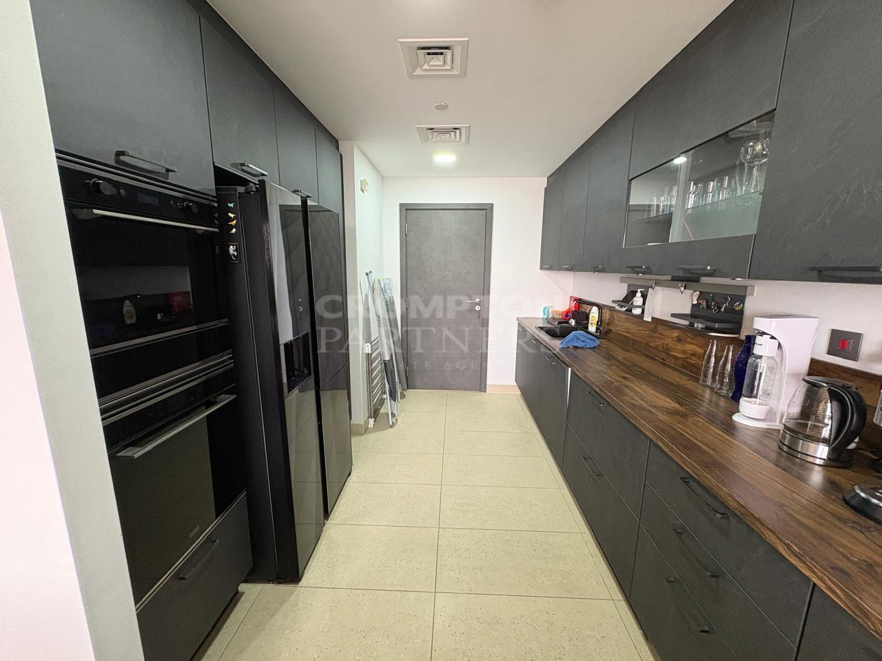 2BR Duplex | Sea View | Smart Home | Beach Access - Photo 4