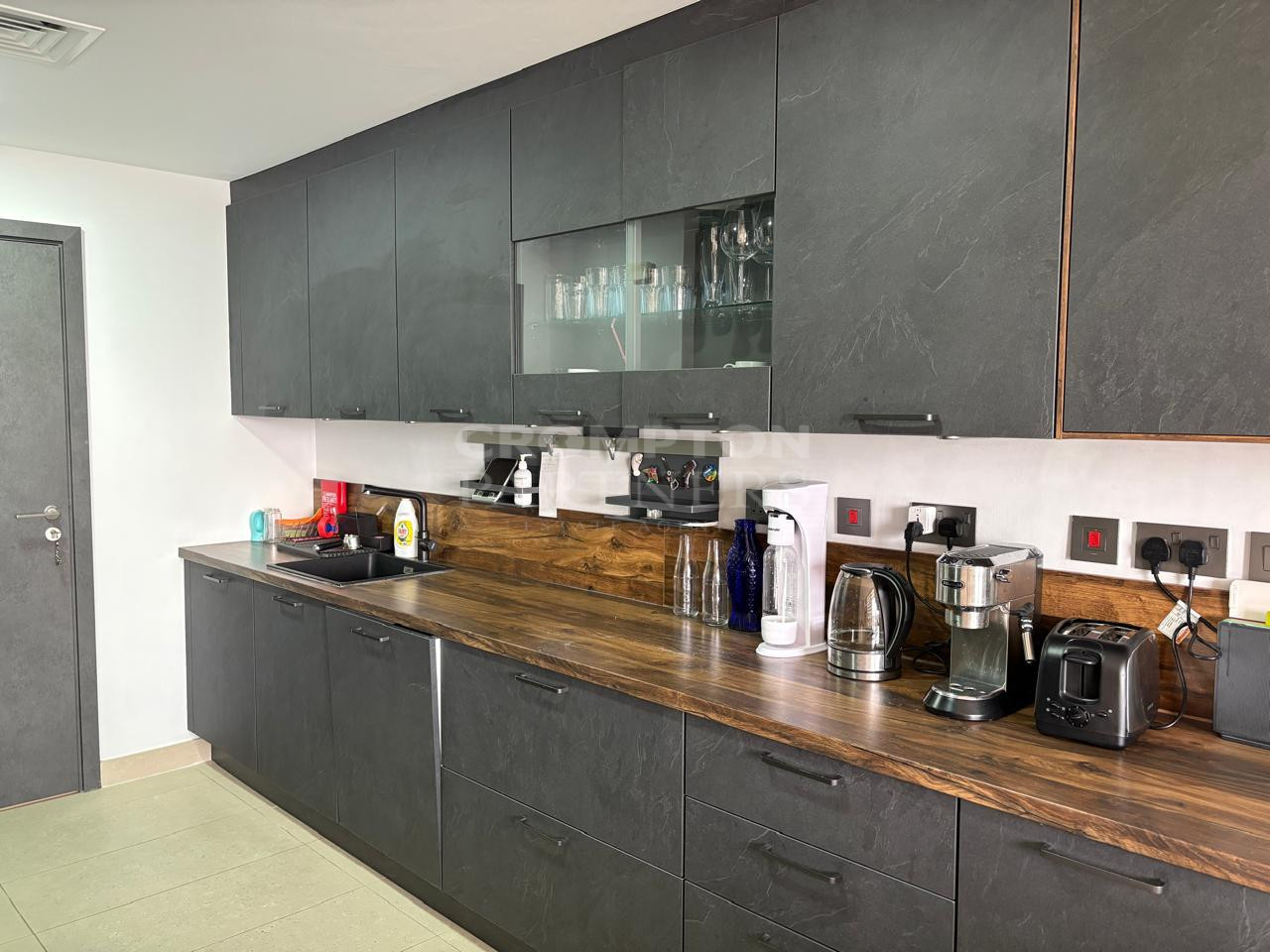 2BR Duplex | Sea View | Smart Home | Beach Access - Photo 3