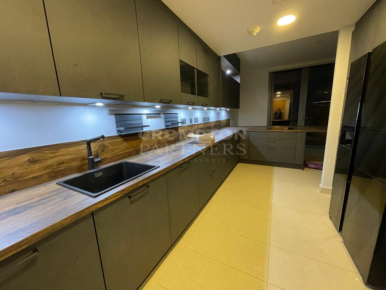 2BR Duplex | Sea View | Smart Home | Beach Access - Photo 5