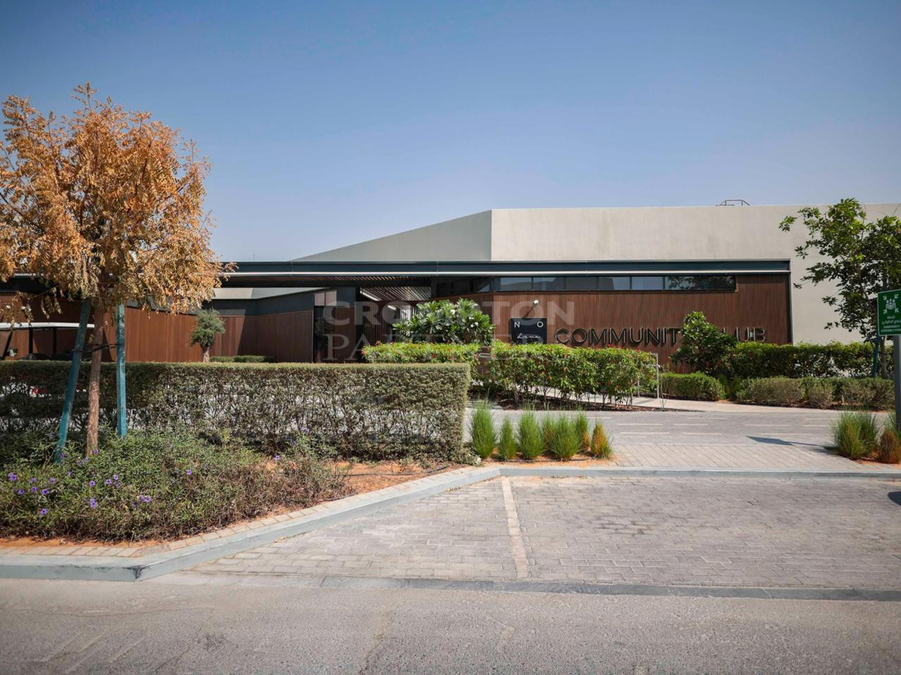 Huge 4BR Villa+Study+Maid Room | Prime Single Row - Photo 3