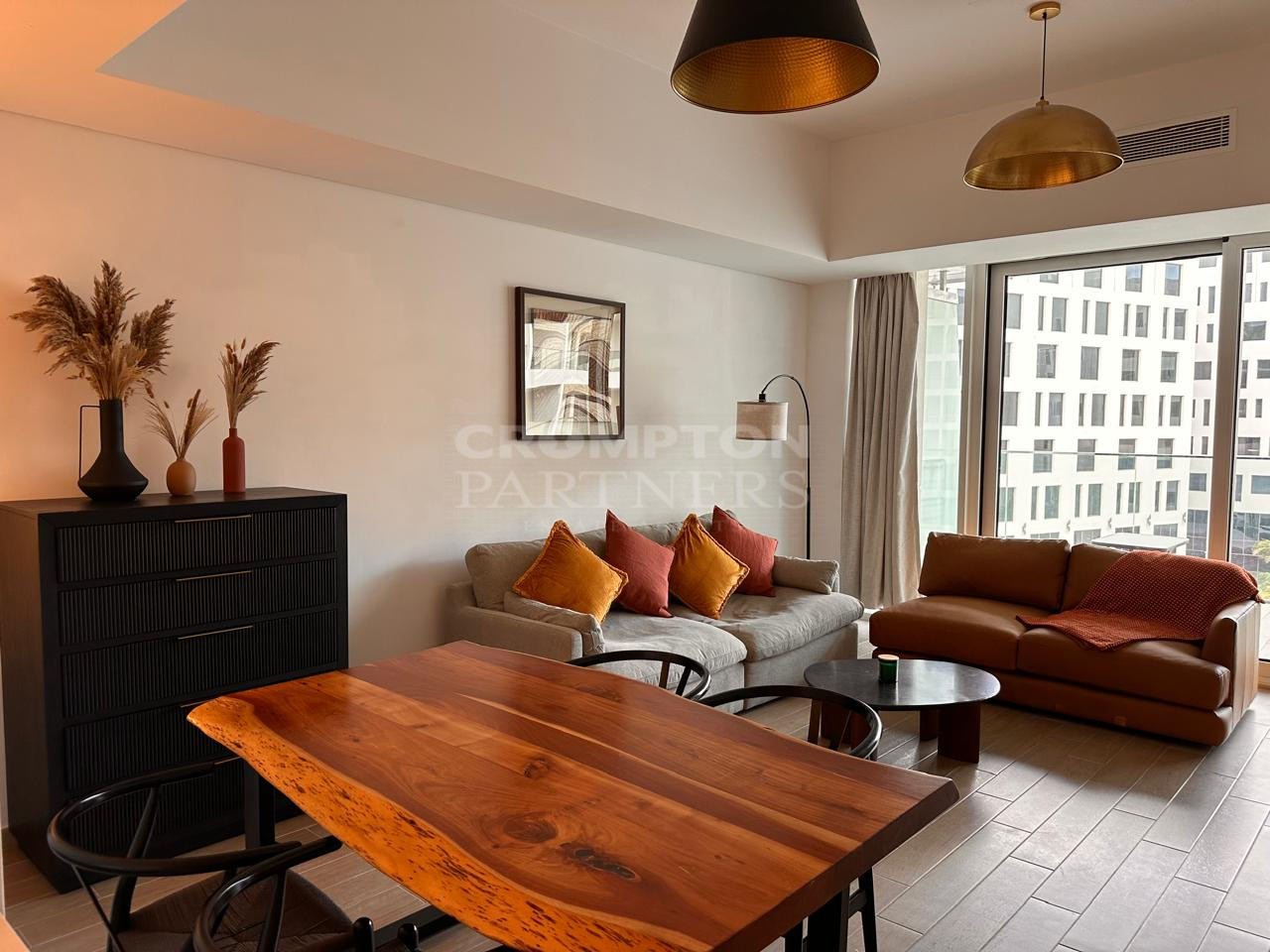 Furnished | Vacant | Beach Access |Prime Location - Photo 2