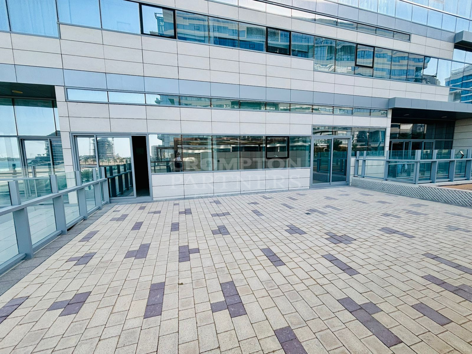 Building D | Huge Terrace | Spacious | Vacant - Photo 2