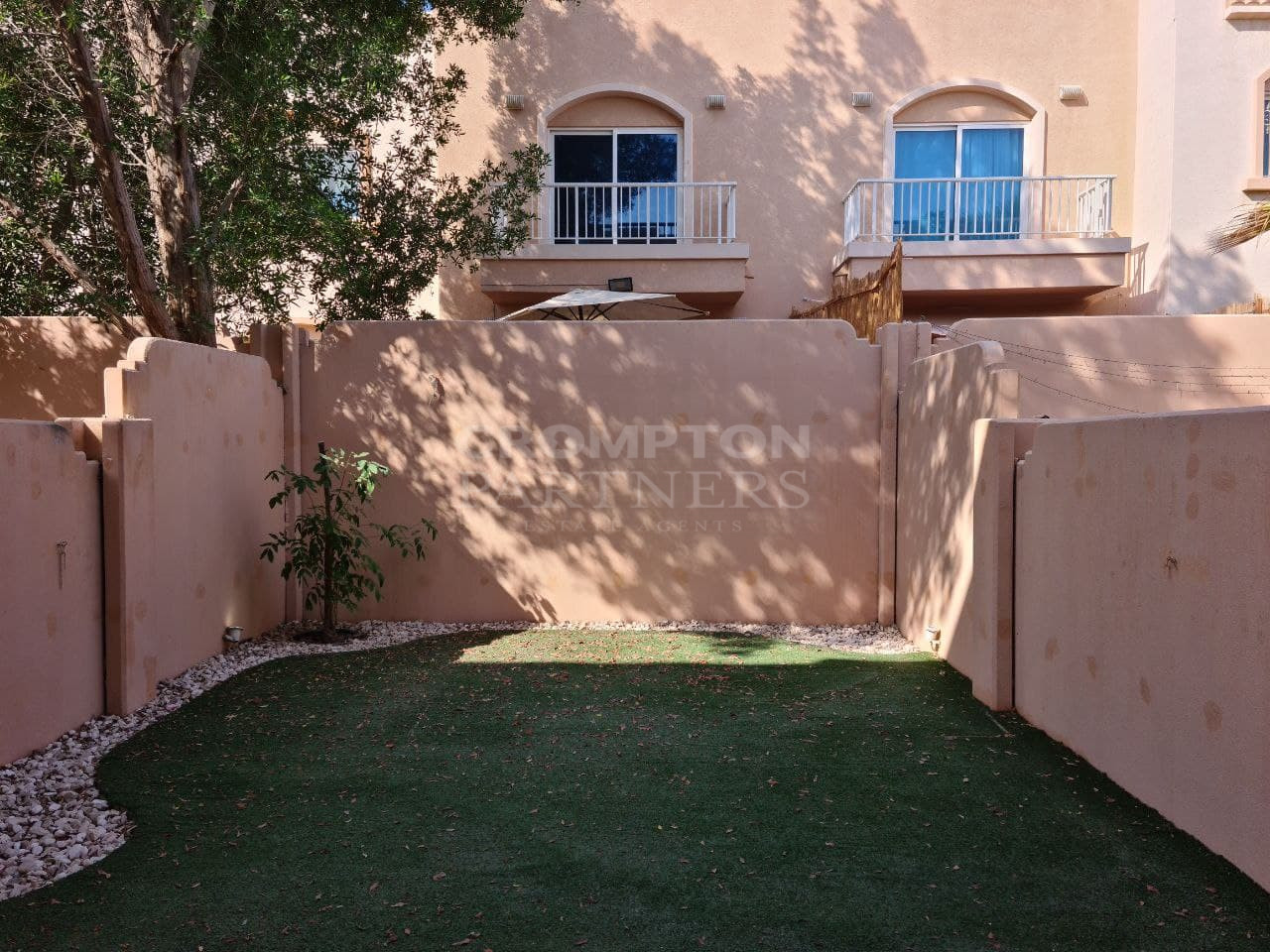 Single Row | Covered Parking | Classy Villa - Photo 2