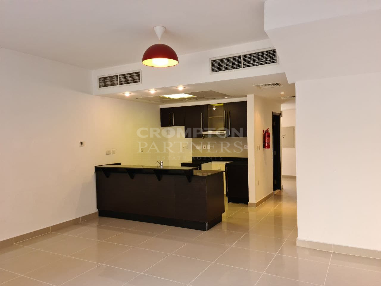 Single Row | Covered Parking | Classy Villa - Photo 4