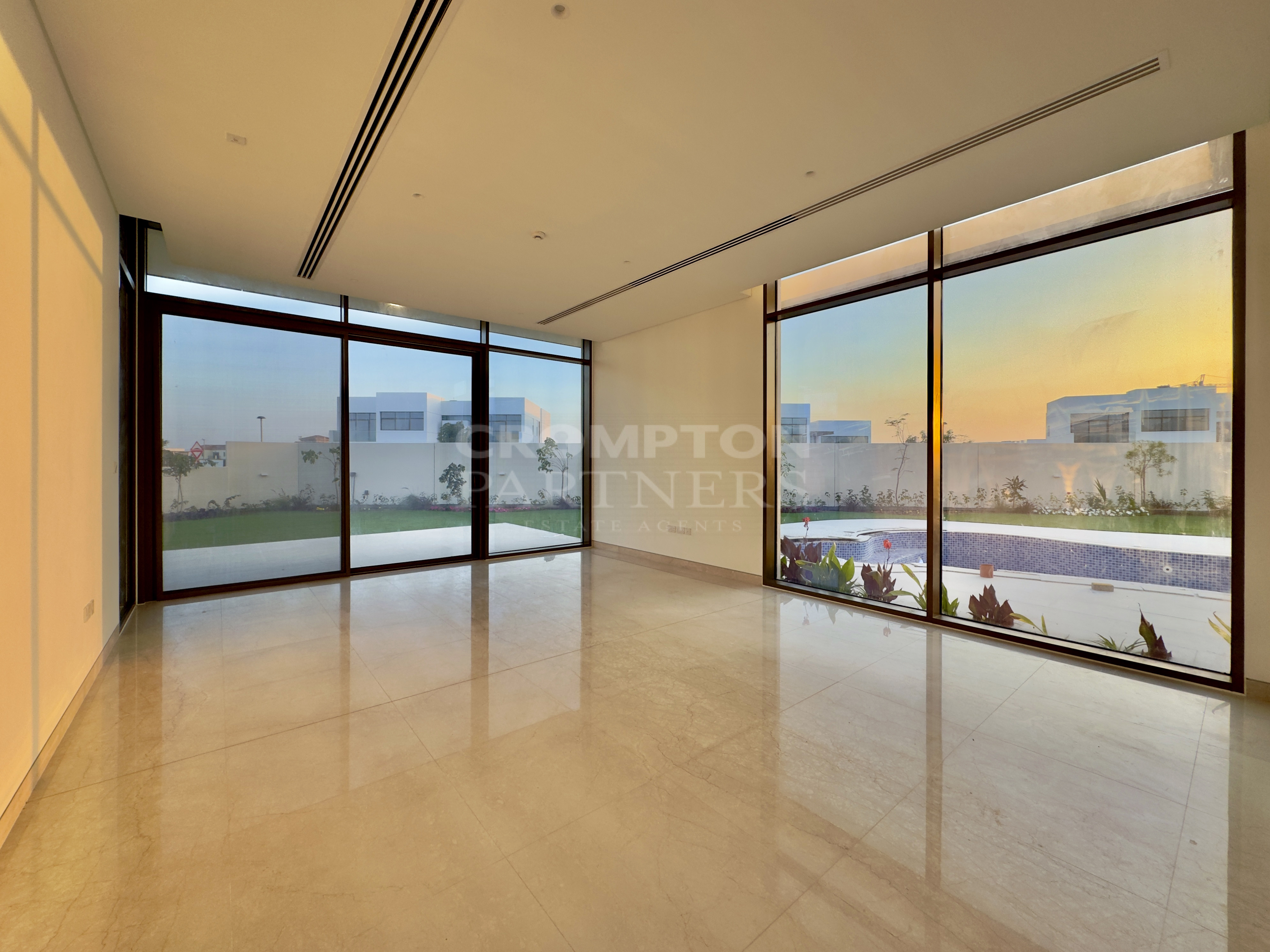 Exceptional with Pool and Garden | Top Finishing - Photo 3