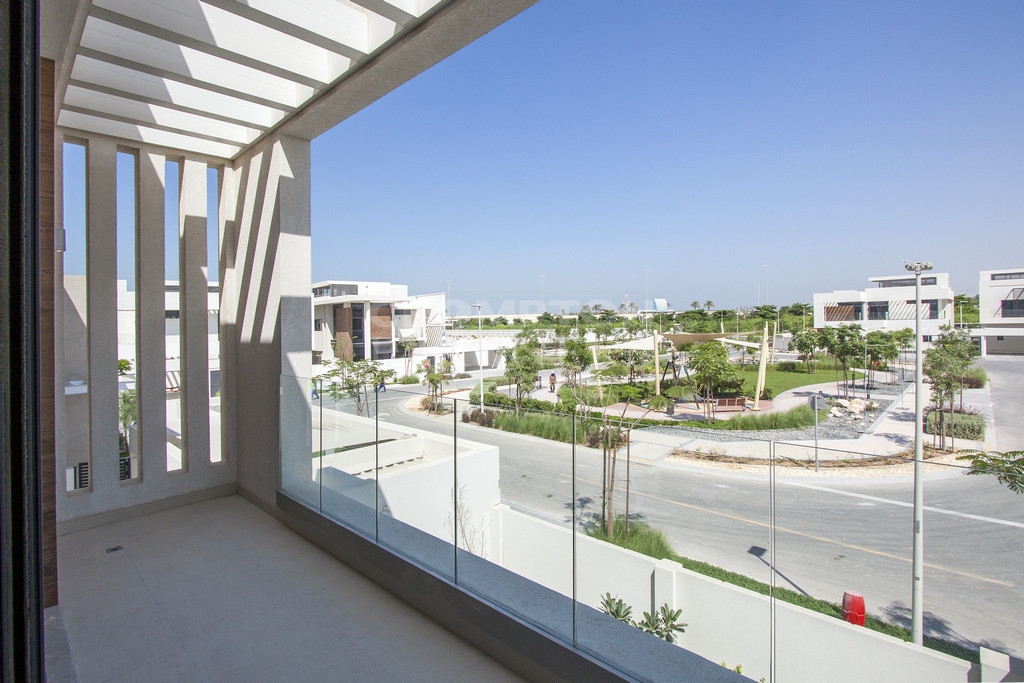 Single Row | Corner | Type 2 | Spacious | Rented - Photo 5