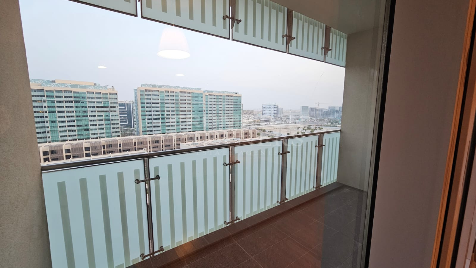 Canal Facing | Vacant | Private Beach Access