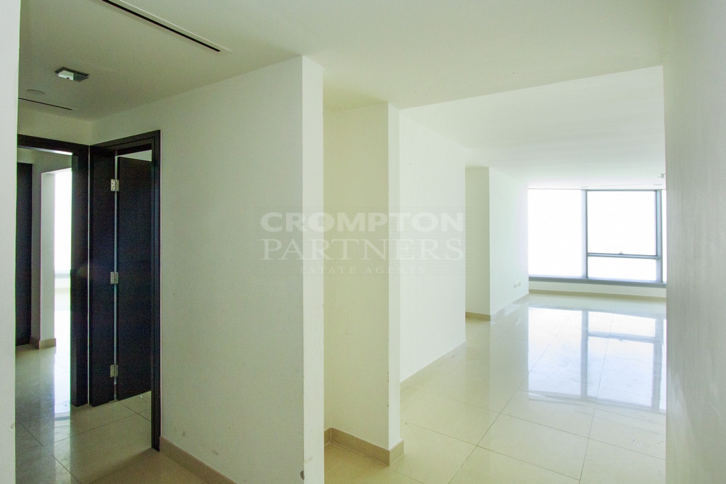 High Floor | Prime Location | 2BR + M | Sea View - Photo 5