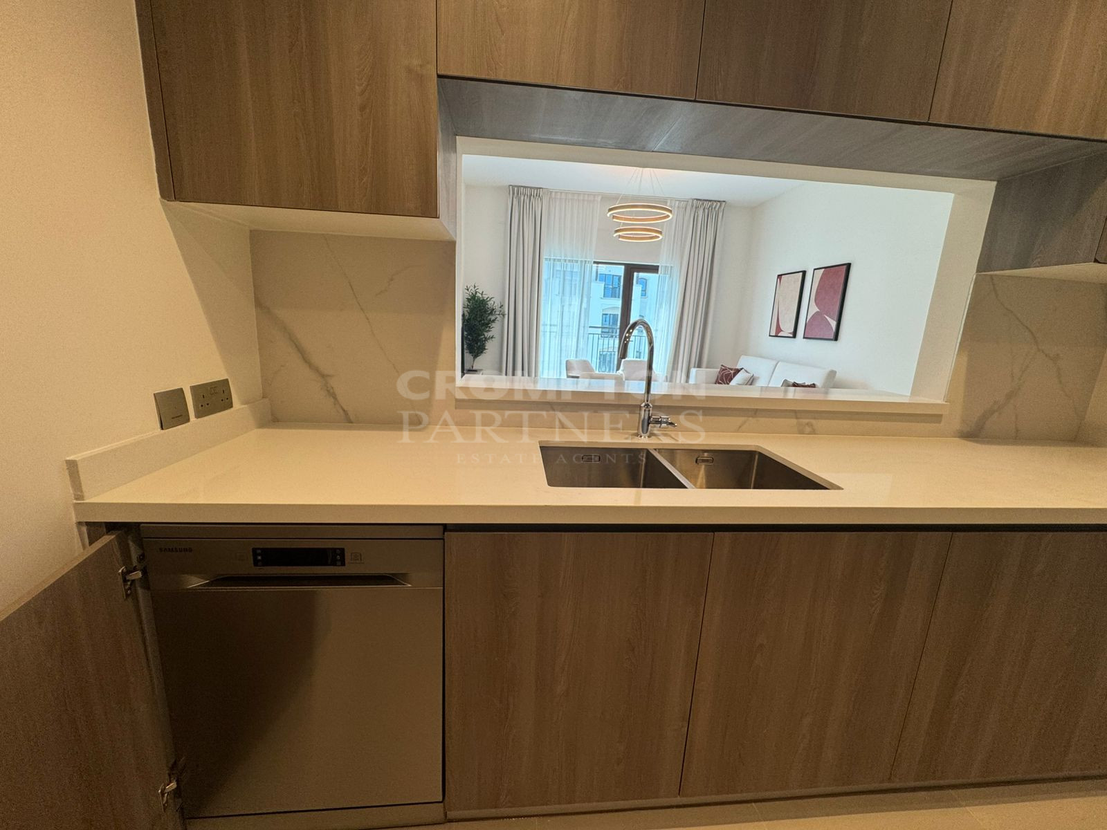 High Class | Vibrant Community | Prime Location - Photo 4