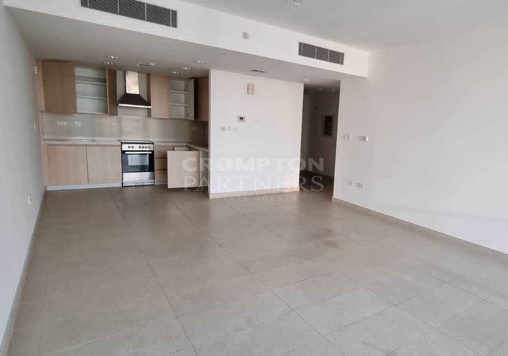 Bright Modern 2BR Apt | Tenanted | Beach Access - Photo 2