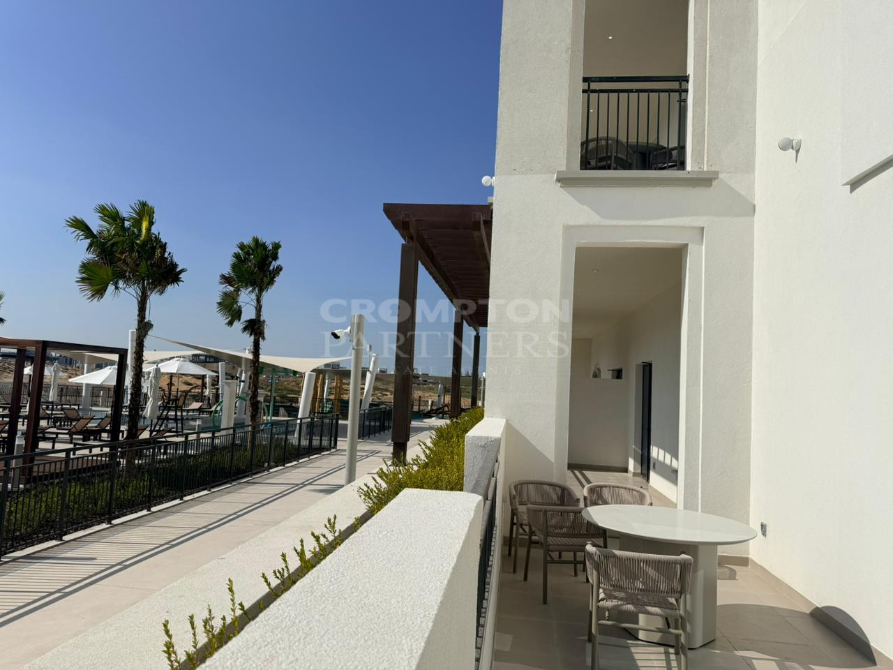 Ground Floor | Easy Access | Close To Ferrari - Photo 3