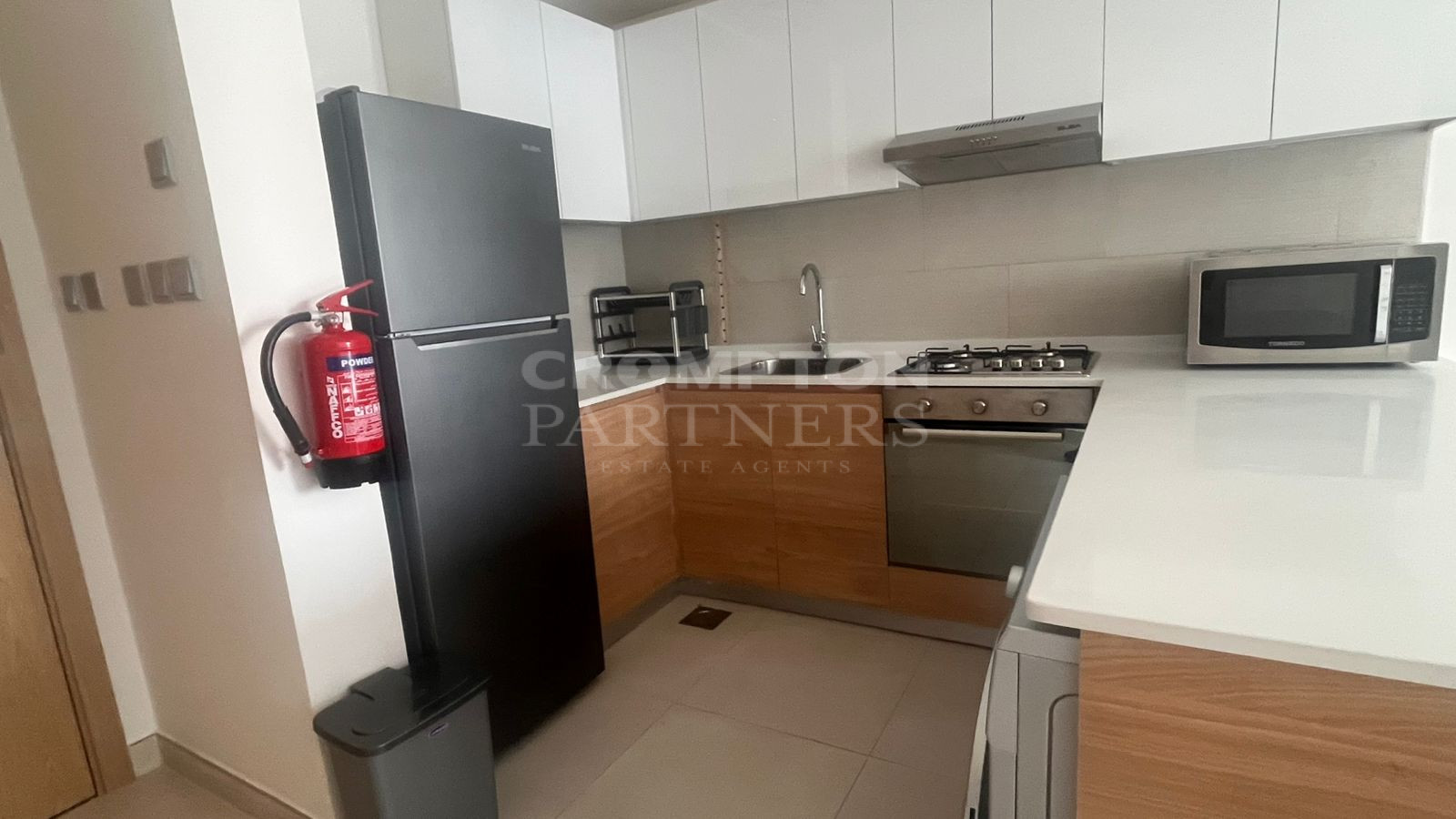 Furnished | Ready To Move In | Prime Location - Photo 4