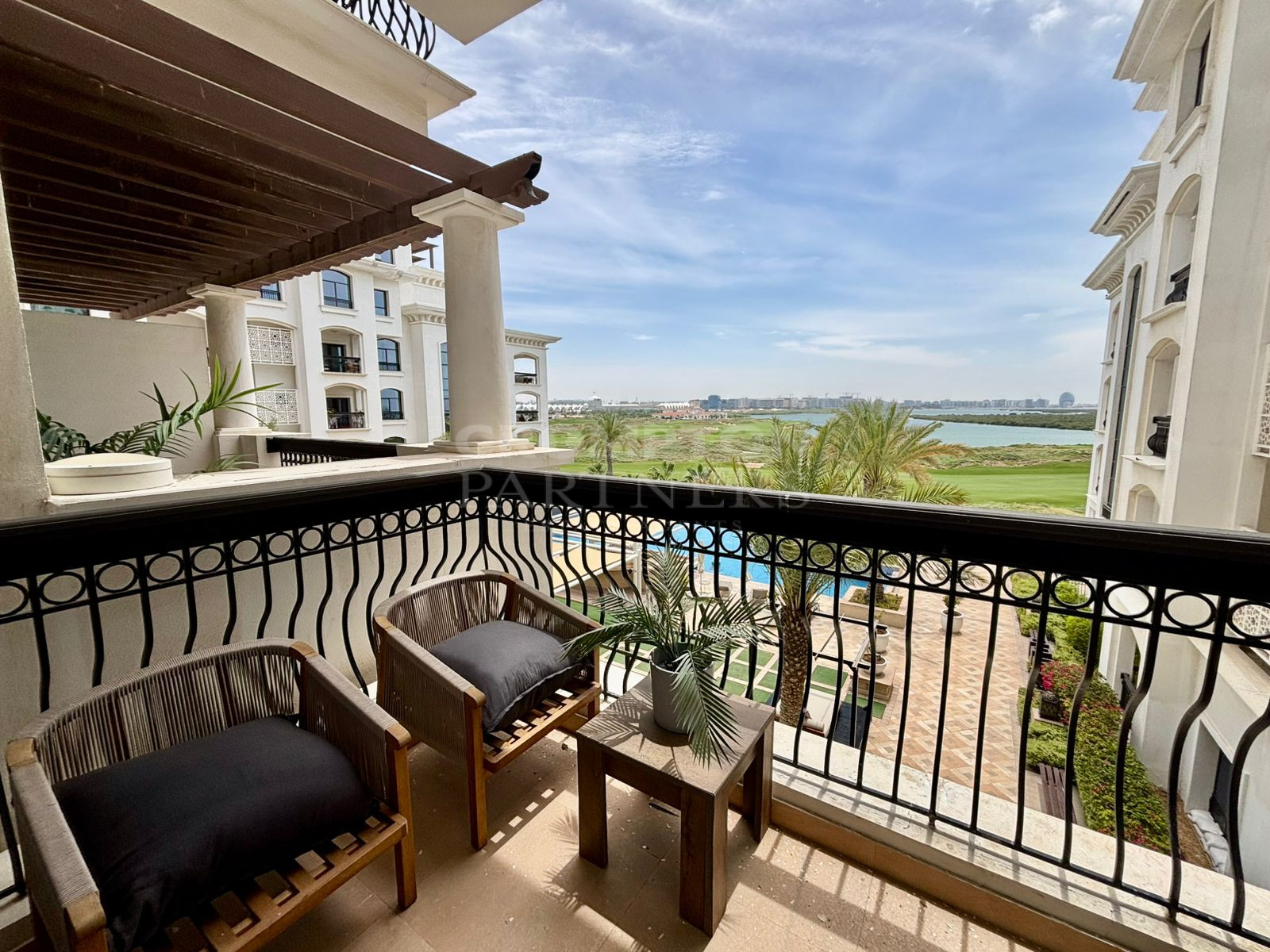 Fully Furnished | Sea View | Vacant and Ready - Photo 2