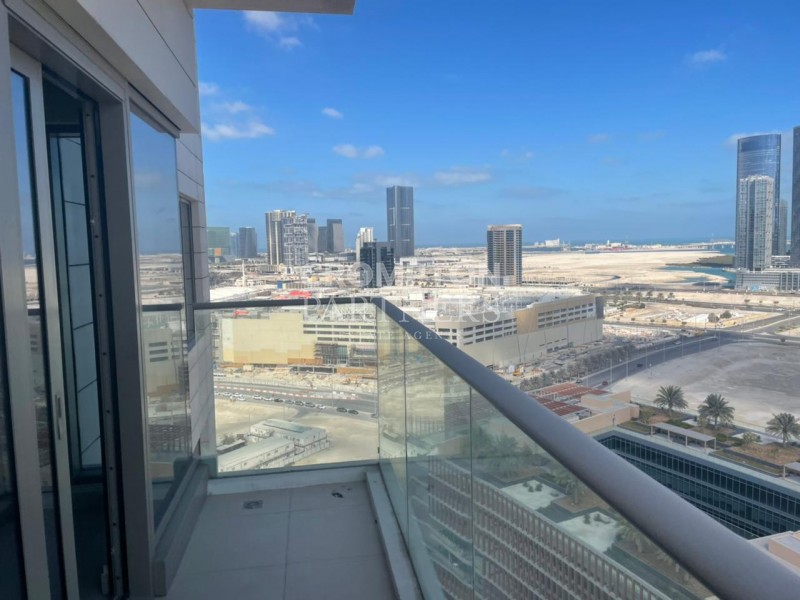 Open Kitchen | Splendid Views | Great Location