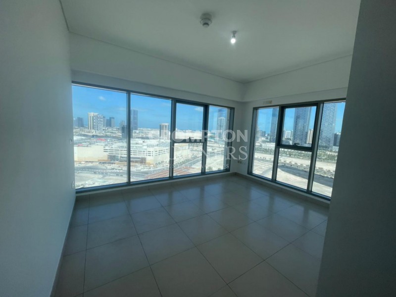 Open Kitchen | Splendid Views | Great Location - Photo 2