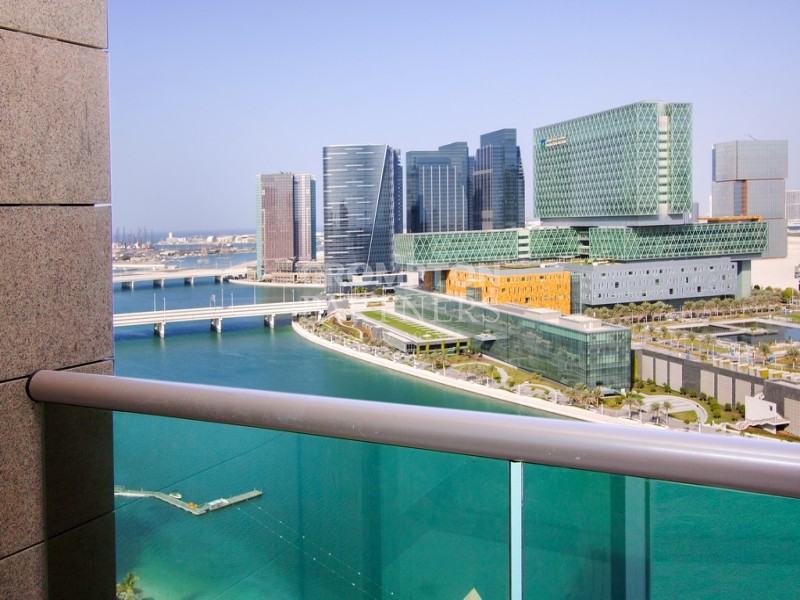 Water Facing | Big Layout | Vacant And Ready