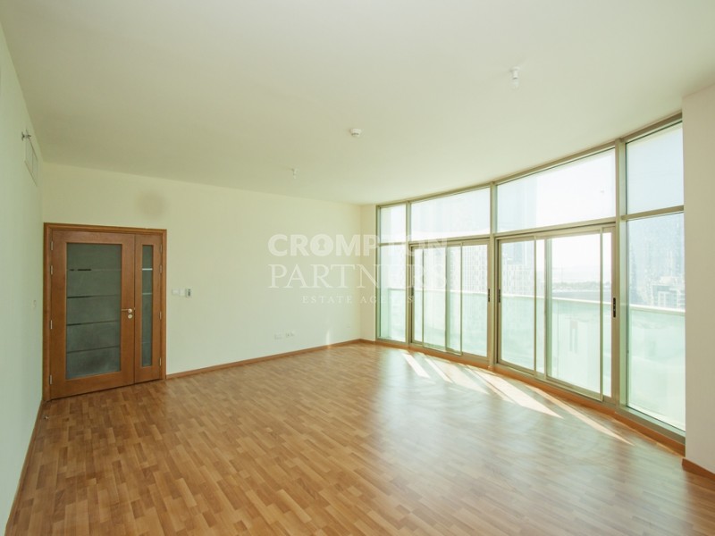 Stunning Views | Spacious 3BR+Maids | Call Now - Photo 5