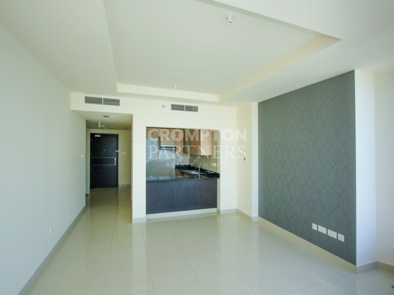 High Floor | Breathtaking Views | Vacant - Photo 5