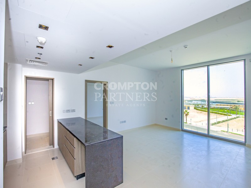 Luxurious | Balcony | Excellent View | Call Now - Photo 5